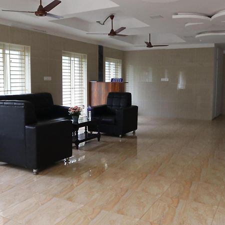 Hotel Star Nivas, Srirangam Tiruchirappalli 外观 照片